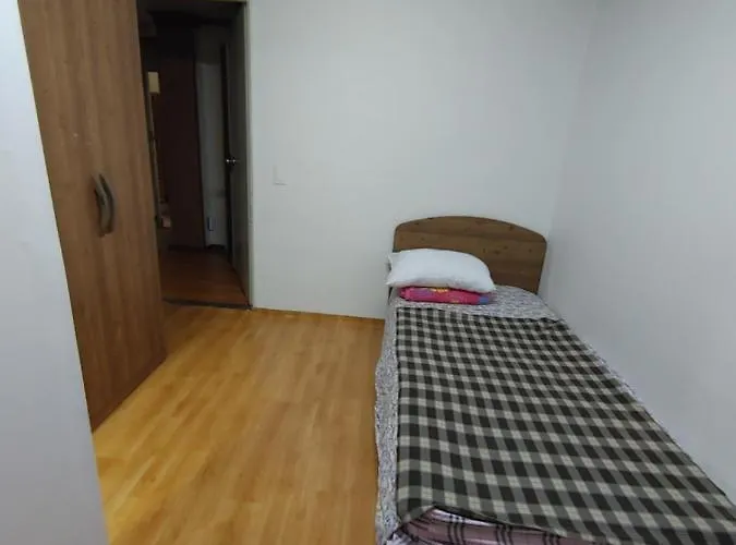 Affittacamere White House In Seoul Female Only Room Shared Bathroom With Up To 3 Other Female Travellers